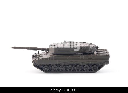 Moderne Tank Spielzeug Miniatur isoliert auf weißem Hintergrund mit Clipping-Pfad Stockfoto