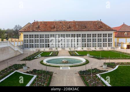 Orangerien, Gewächshäuser mit Gärten, Schloss Hof, Barockstil des Architekten Johann Lukas von Hildebrandt, Marchfeld, Österreich Stockfoto