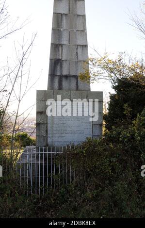 Das Martyrs' Memorial steht auf dem Cliffe Hill in der Stadt Lewes in East Sussex. Es erinnert an die 17 protestantischen Märtyrer, die in der Stadt zu Tode verbrannt wurden. Stockfoto