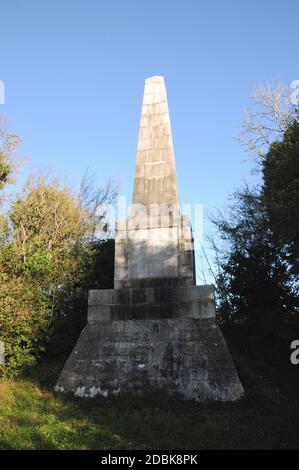 Das Martyrs' Memorial steht auf dem Cliffe Hill in der Stadt Lewes in East Sussex. Es erinnert an die 17 protestantischen Märtyrer, die in der Stadt zu Tode verbrannt wurden. Stockfoto