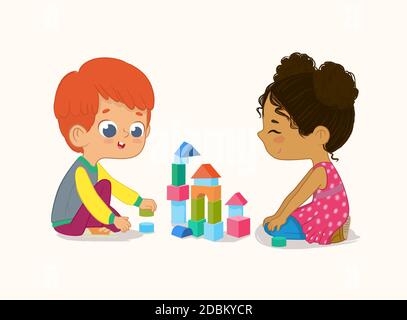 Vorschule Red Hair Boy und African American Girl Kids spielen mit Holzziegeln und Blöcken zusammen im Kindergartenraum. Vektordarstellung isolieren Stockfoto