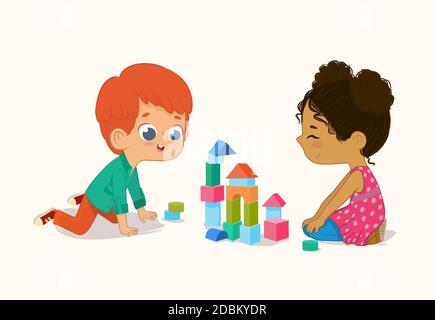 Vorschule Red Hair Boy und African American Girl Kids spielen mit Holzziegeln und Blöcken zusammen im Kindergartenraum. Vektordarstellung isolieren Stockfoto