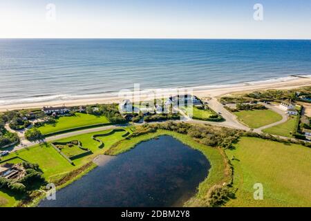 Luftbild von Georgica Beach und der unmittelbaren Umgebung, East Hampton, NY Stockfoto