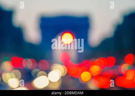 Hintergrund: Arc de Triomphe, Paris Stockfoto