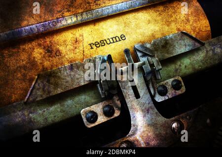 Die Fortsetzung erfolgt auf Schreibmaschine Grunge Konzept Stockfoto