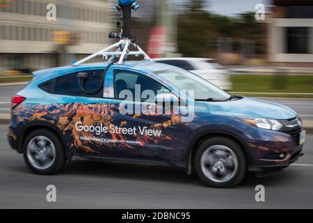 Google Street View Auto mit einer 360 Kamera an der Spitze in Kingston, Ontario am Dienstag, 17. November 2020. Stockfoto