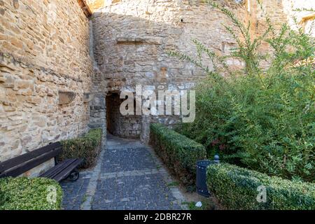 Historische Stadtmauer und Buergerturm in Meisenheim, Deutschland Stockfoto