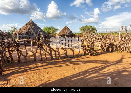 Hamar Village. Die Hamar sind ein primitiver Stamm in Süd-Äthiopien, Afrika Stockfoto