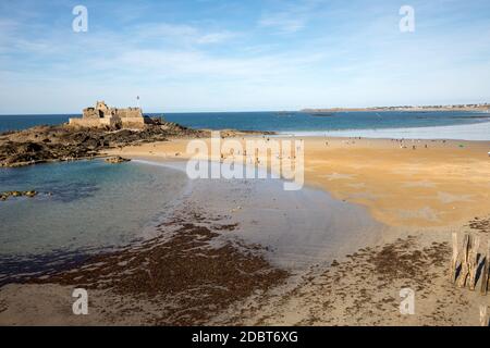 Saint-Malo, Frankreich - 15. September 2018: Die Sterne am Strand von Saint Malo. Bretagne, Frankreich Stockfoto