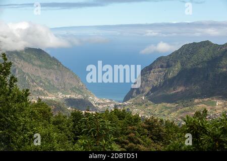 Blick auf die Nordküste rund um Sao Vincente, Madeira, Portugal, Stockfoto