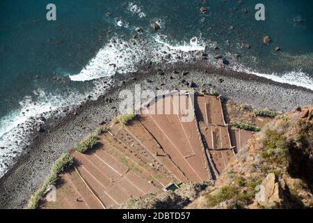 Die Felswand von Cabo Girao, direkt vom Aussichtspunkt aus gesehen. Madeira. Portugal Stockfoto