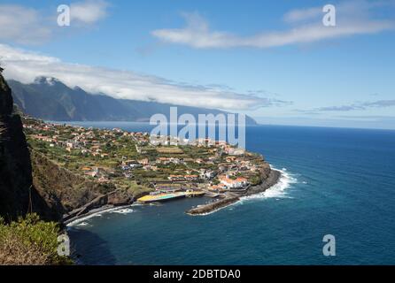 Ponta Delgada an der Nordküste der Insel Madeira, Portugal Stockfoto