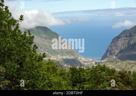 Blick auf die Nordküste rund um Sao Vincente, Madeira, Portugal, Stockfoto