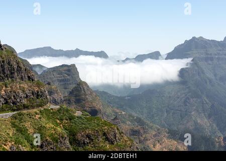 Sehen Sie sich den Pass Boca da Encumeada auf Madeira an. Portugal Stockfoto