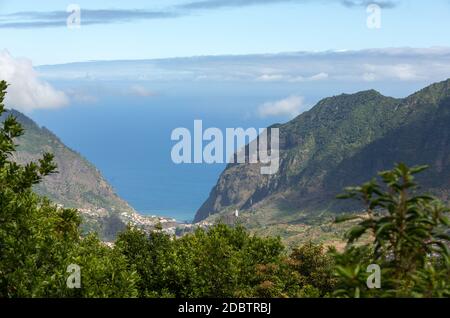 Blick auf die Nordküste rund um Sao Vincente, Madeira, Portugal, Stockfoto