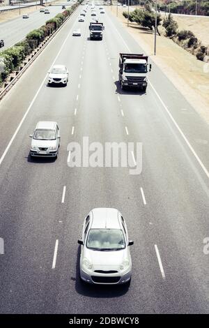 Top-down-Sicht auf einem Highway in Kapstadt, Südafrika Stockfoto