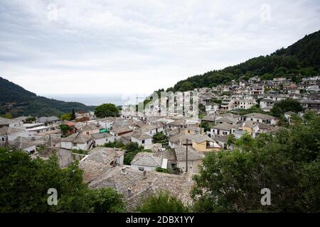 Luftaufnahme des schönen kleinen Dorfes Panagia in Thassos, Griechenland. Stockfoto