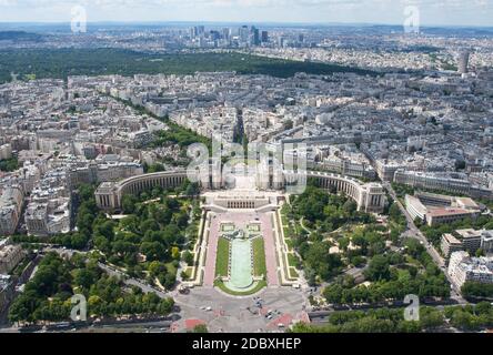 Palais de Chaillot, Paris, Frankreich, gefangen vom Eiffelturm Stockfoto