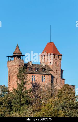 Geographie / Reisen, Deutschland, Rheinland-Pfalz, Erlenbach, Schloss Berwartstein, Erlenbach in Dahn, , Additional-Rights-Clearance-Info-not-available Stockfoto