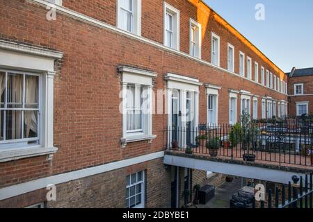 französische Krankenhaus Almosen Häuser in rochester kent Stockfoto