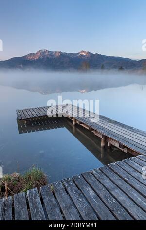 Geographie / Reisen, Deutschland, Bayern, Grossweil, Oberbayern, Additional-Rights-Clearance-Info-not-available Stockfoto