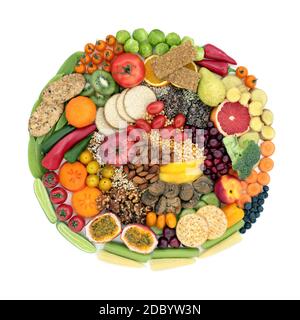 Immune Boosting hohe Faser pflanzlichen basierte Gesundheit Lebensmittel für einen gesunden Darm mit Obst, Gemüse, Getreideprodukte und Getreide. Stockfoto