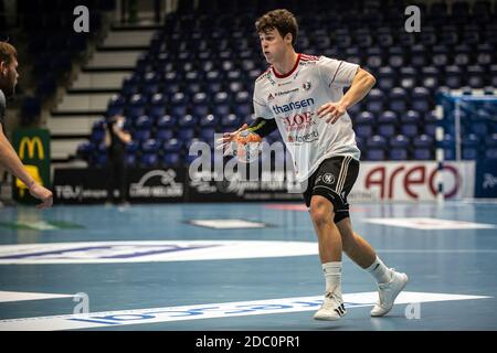 Silkeborg, Dänemark. November 2020. Kristian Stoklund (17) von Fredericia Handball im Danish Men's Handball League Spiel zwischen Bjerringbro-Silkeborg und Fredericia Handball in der JYSK Arena in Silkeborg. (Foto Kredit: Gonzales Foto/Alamy Live News Stockfoto