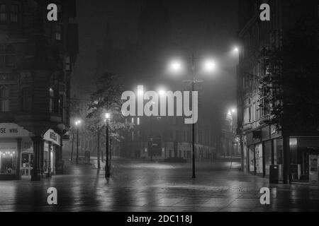 Morgennebel bei Speakers Corner in Nottingham City, Nottinghamshire England Stockfoto