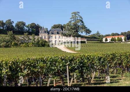 Saint Emilion, Frankreich - 11. September 2018: Weingut Chateau Fonplegade-Namen (wörtlich: Brunnen des Überflusses) wurde von der Historischen 13 ce abgeleitet Stockfoto