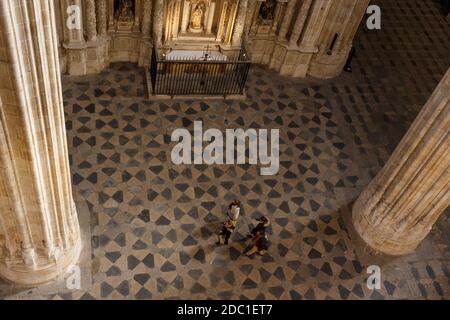 Luftaufnahme des Hauptschiffs in der Kathedrale von Salamanca, Kastilien und Leon, Spanien Stockfoto