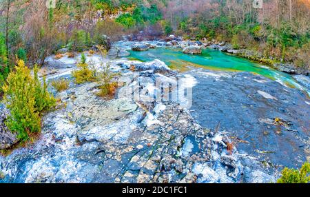 Fluss Bellós, Cañón de Añisclo, Añisclo-Tal, Geopark, Nationalpark Ordesa y Monte Perdido, UNESCO-Biosphärenreservat Ordesa-Viñamala, Huesc Stockfoto