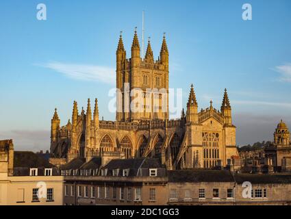 Die Abbey Church of Saint Peter and Saint Paul (aka Bath Abbey) in Bath, Großbritannien Stockfoto