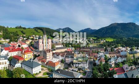 Mariazell, das wichtigste Pilgerziel in Österreich. Panoramablick auf die Basilika Mariä Geburt. Stockfoto