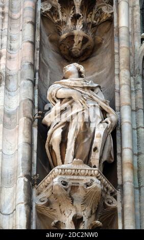 Die heilige Katharina von Alexandria, Statue auf dem Mailänder Dom, Duomo di Santa Maria Nascente, Mailand, Lombardei, Italien Stockfoto