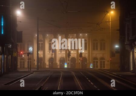 Morgennebel in Nottingham City, Nottinghamshire England Stockfoto