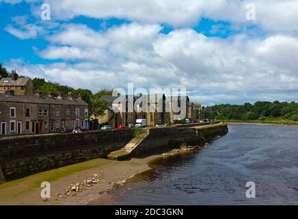 Der Fluss Lune und St. George's Wharf Teil des historischen Hafens in Lancaster eine Stadt in Lancashire Nordwesten Englands. Stockfoto