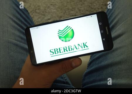 KONSKIE, POLEN - 29. Juni 2019: Sberbank-Logo auf dem Handy angezeigt Stockfoto