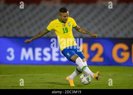 Centenario Stadion, Montevideo, Uruguay. November 2020. FIFA World Cup 2022 Qualifying Football; Uruguay gegen Brasilien; Everton of Brazil Credit: Action Plus Sports/Alamy Live News Stockfoto