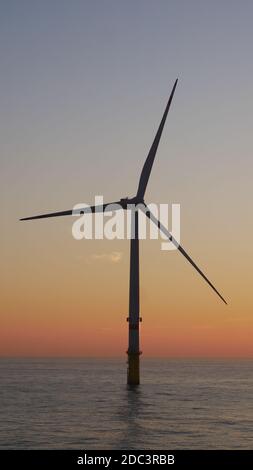 Offshore-Windturbine in Geman Nordsee Offshore-Windpark Stockfoto