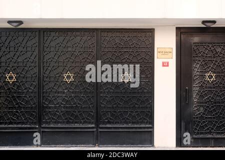 Außenansicht der Neve Shalom Synagoge im Karakoy Viertel des Beyoglu Viertels, in Istanbul, Türkei Stockfoto