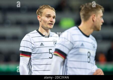 Amos PIEPER (links, GER) spricht mit Arne MAIER (GER), spricht, Fußball Laenderspiel, U21, EM-Qualifikationsspiel, Deutschland (GER) - Wales (WAL) 2: 1, am 17. November 2020 in Braunschweig. ¬ Verwendung weltweit Stockfoto