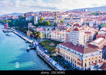 Portugalete von Vizcaya Brücke nach Süden. Portugalete, Biskaya, Baskenland, Spanien, Europa Stockfoto