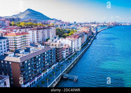 Portugalete von Vizcaya Brücke nach Norden. Portugalete, Biskaya, Baskenland, Spanien, Europa Stockfoto