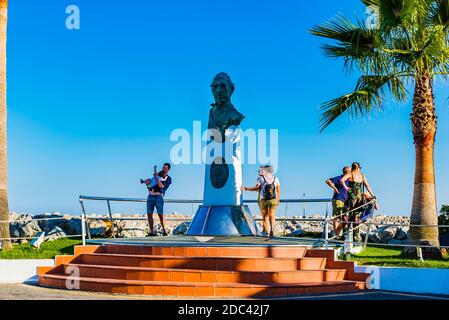 Denkmal für Don Juan de Borbon, Großvater des heutigen Königs von Spanien. Puerto Banus, Marbella, Málaga, Costa de Sol, Andalusien, Spanien, EU Stockfoto