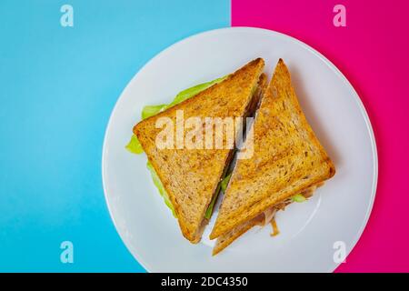 Club Sandwich serviert zum Mittagessen im Café Stockfoto