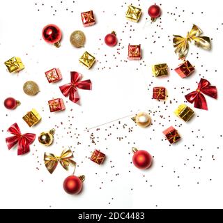 weihnachtshintergrund mit Geschenkschachteln und Kopierraum Stockfoto
