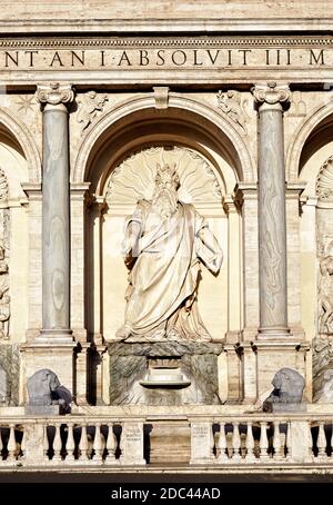 Die Fontana dell'Acqua Felice, auch der Brunnen des Moses genannt, Moses Statue aus der Nähe. Castro Pretorio District, Rom, Italien, Europa, EU. Stockfoto