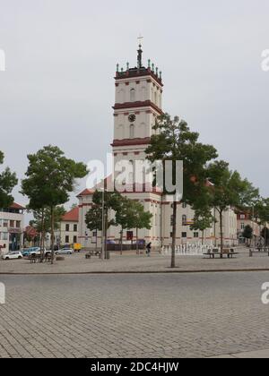 Neustrelitz, Mecklenburg-Vorpommern - August 22 2020: Kirche Stadtkirche im Zentrum von Neustrelitz, Norddeutschland Stockfoto