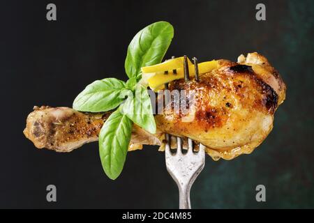 Scharfe und würzige Hähnchendrumstick Stockfoto