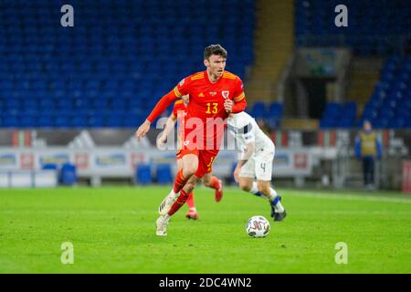 Cardiff, Wales, Großbritannien. November 2020. Kieffer Moore von Wales während des UEFA Nations League-Spiels zwischen Wales und Finnland im Cardiff City Stadium. Kredit: Mark Hawkins/Alamy Live Nachrichten Stockfoto